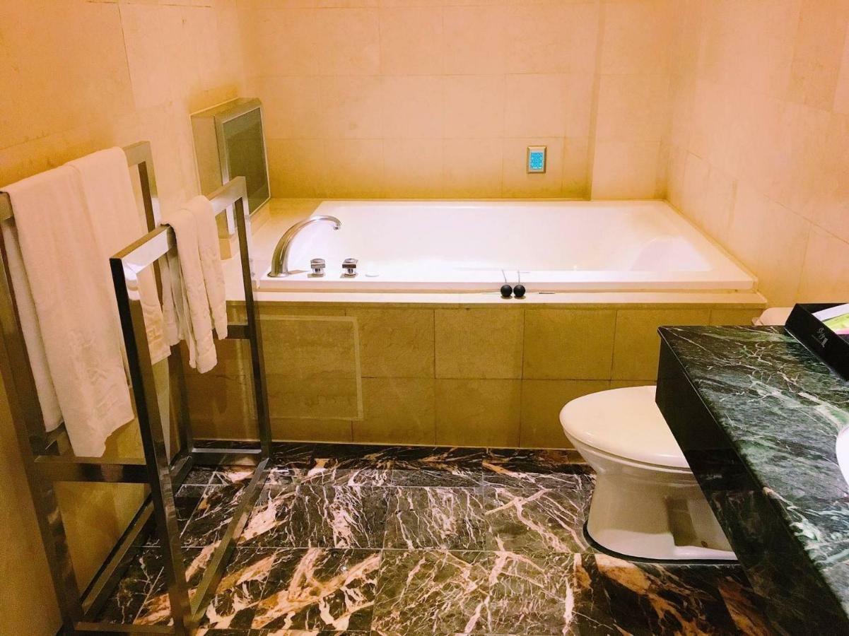 Sasha Motel Тайчжун Экстерьер фото