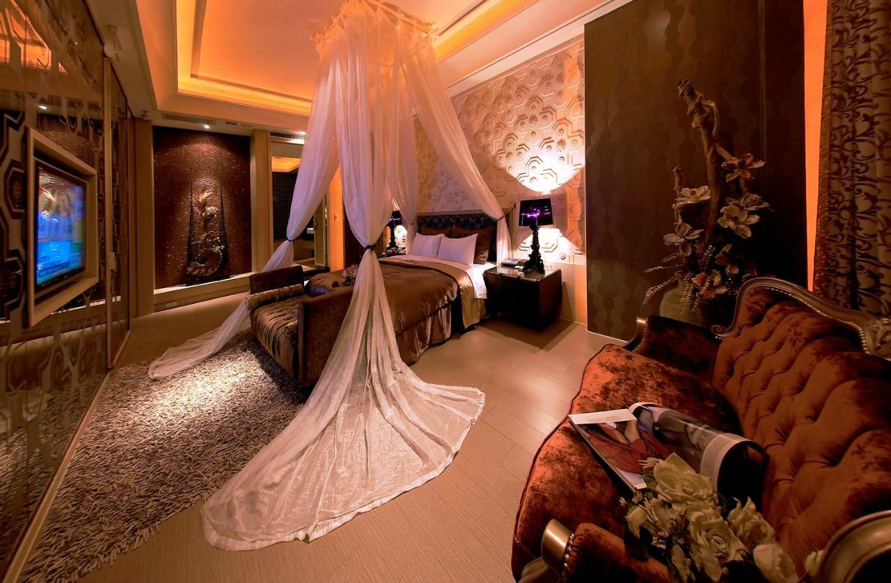 Sasha Motel Тайчжун Экстерьер фото