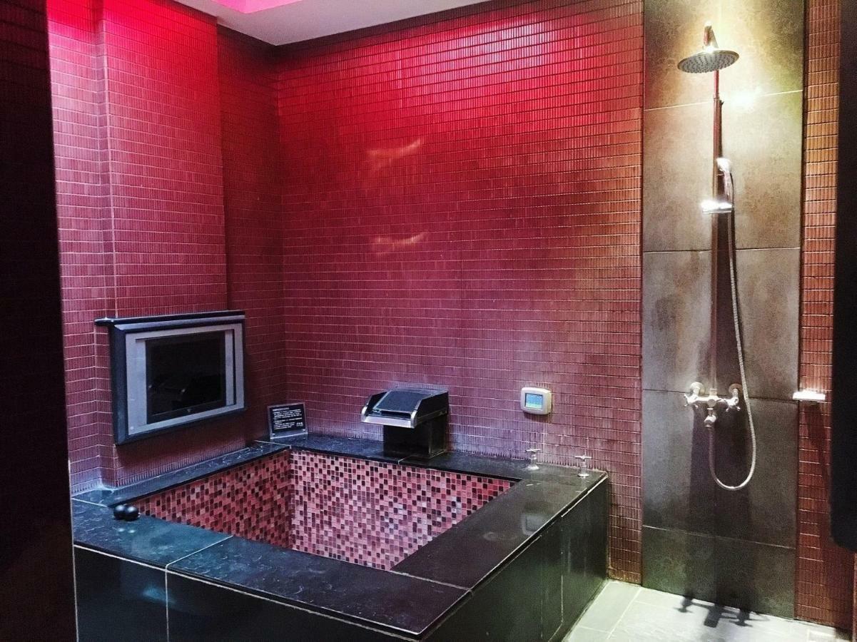 Sasha Motel Тайчжун Экстерьер фото