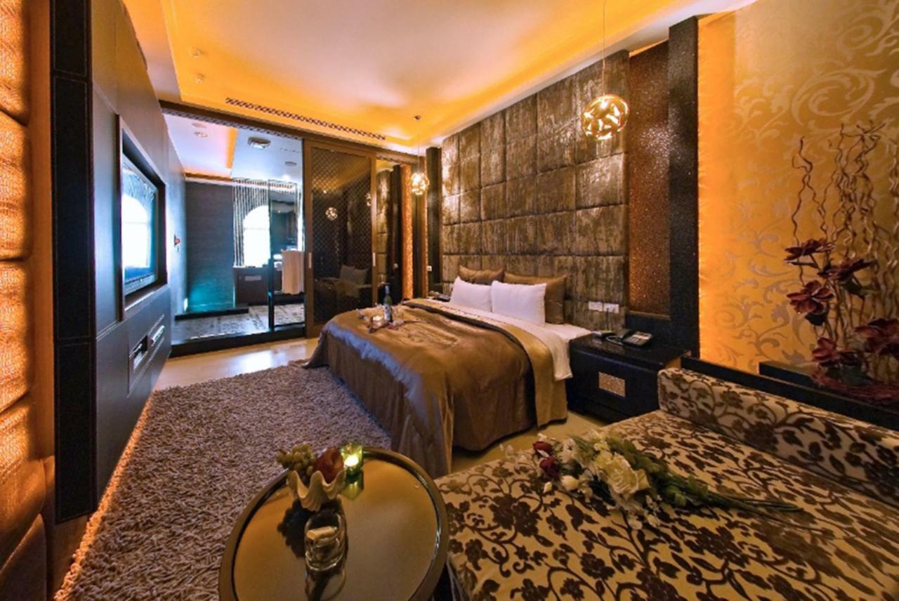 Sasha Motel Тайчжун Экстерьер фото