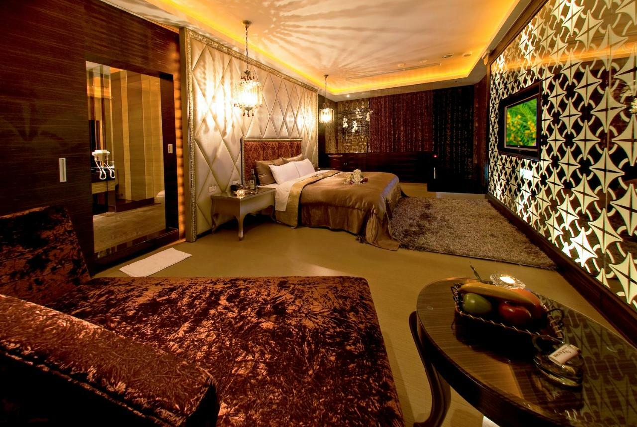 Sasha Motel Тайчжун Экстерьер фото