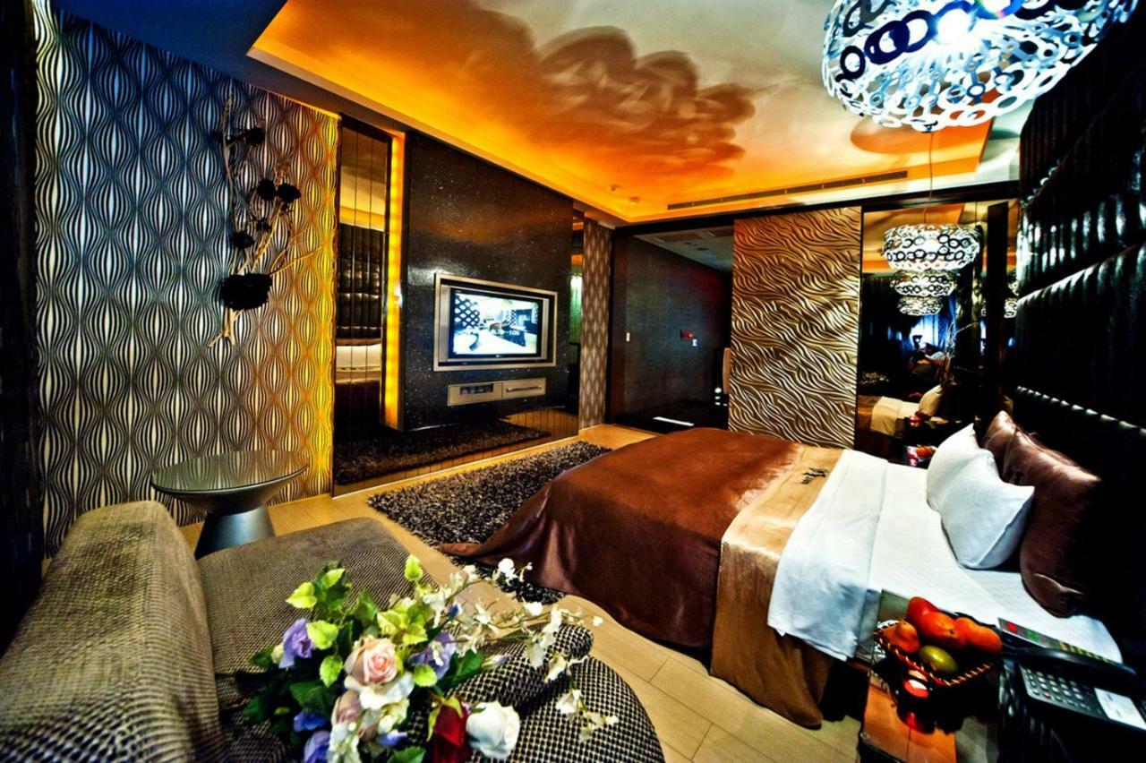 Sasha Motel Тайчжун Экстерьер фото